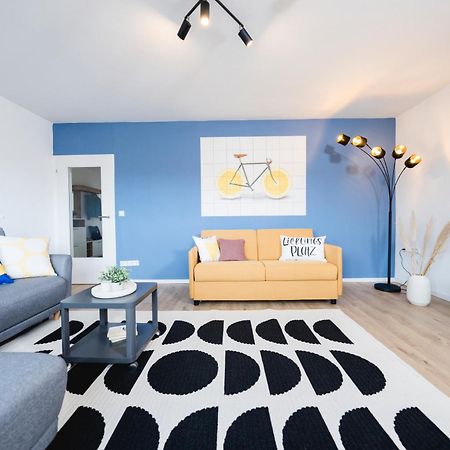 Stadtrand Oase Karlsruhe Mit Balkon Екстериор снимка