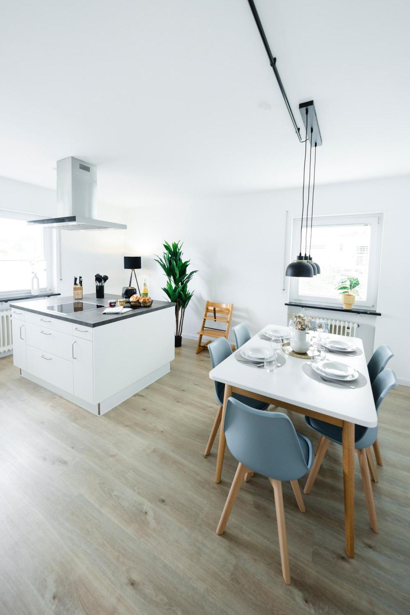 Stadtrand Oase Karlsruhe Mit Balkon Екстериор снимка